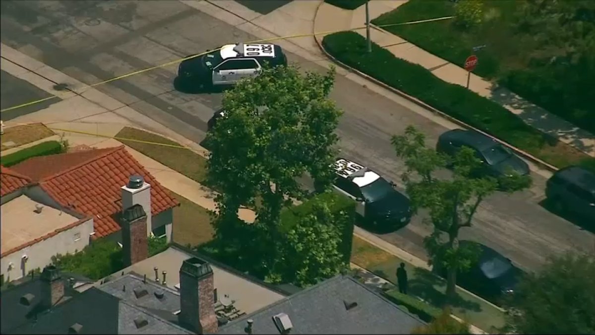 Murder suicide probe underway in residential area of Westwood – NBC Los Angeles