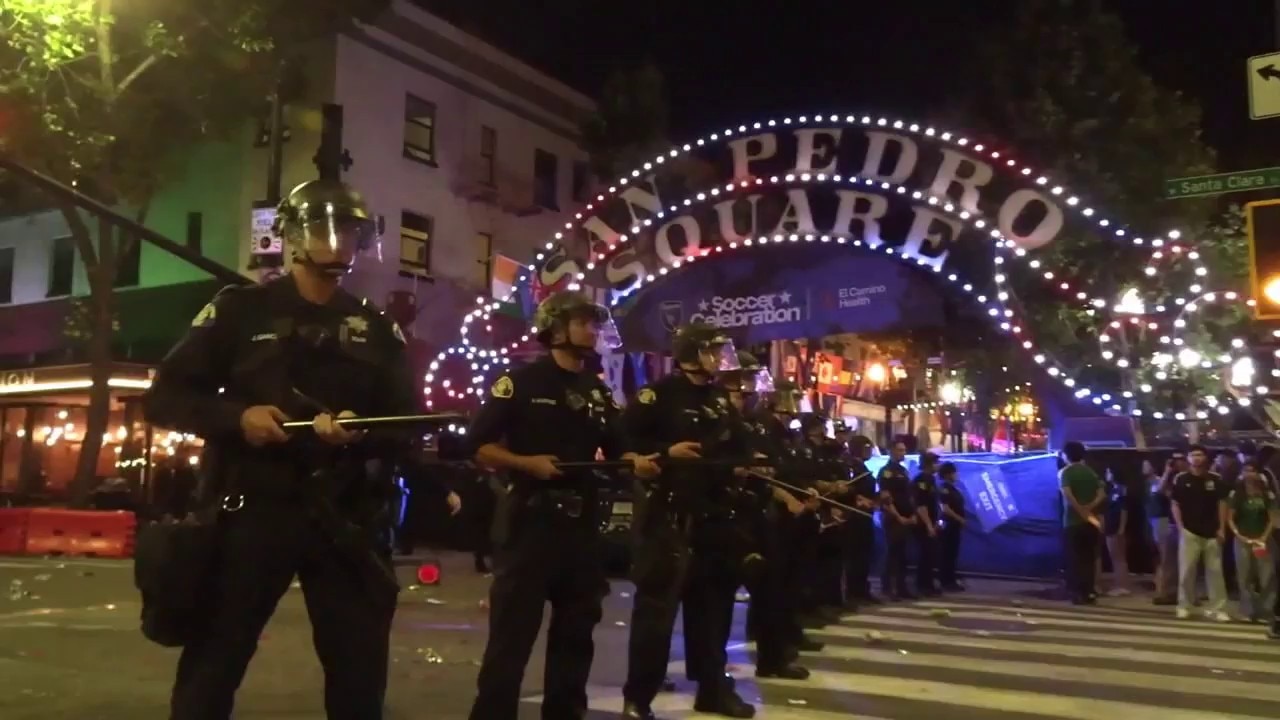 Raw: San Jose police tackle, pepper spray rowdy crowd