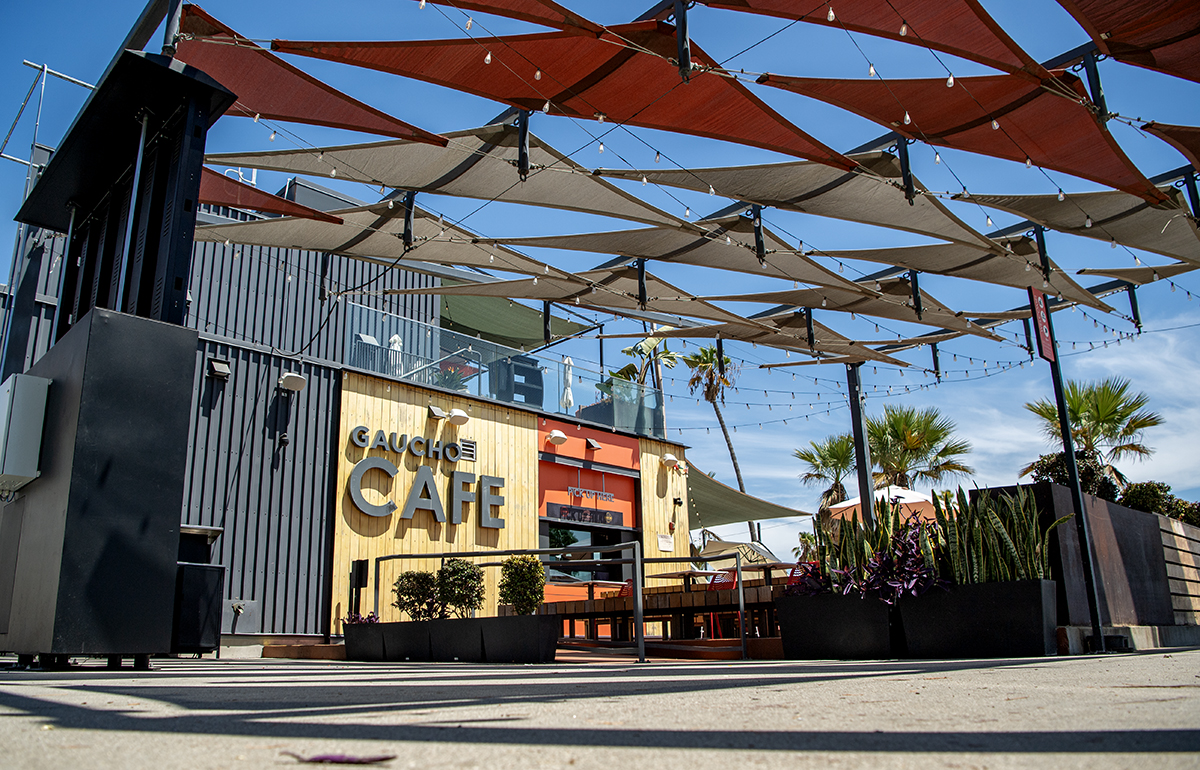 Man stabbed outside beachside restaurant in Long Beach; suspect arrested • Long Beach Post News
