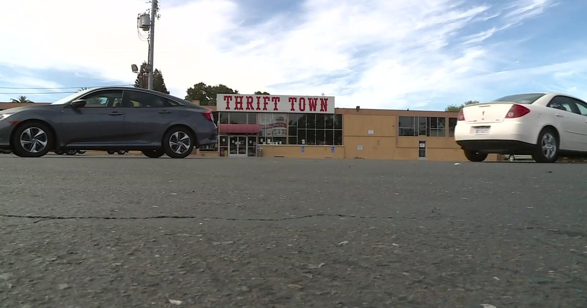 Sacramento's Thrift Town store, featured in Greta Gerwig's "Lady Bird," is closing again