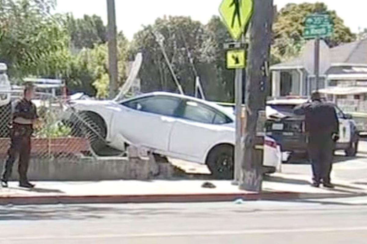Oakland police investigate after children take parents car and crash