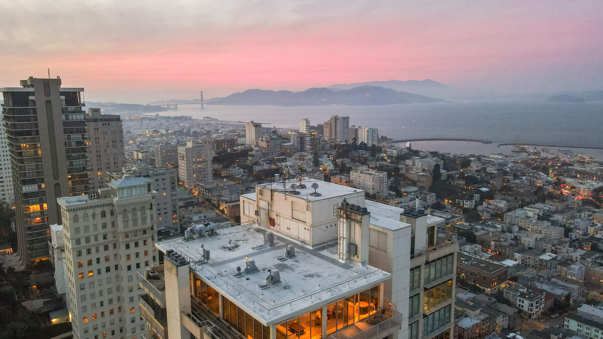 See the Russian Hill penthouse with 360-degree views