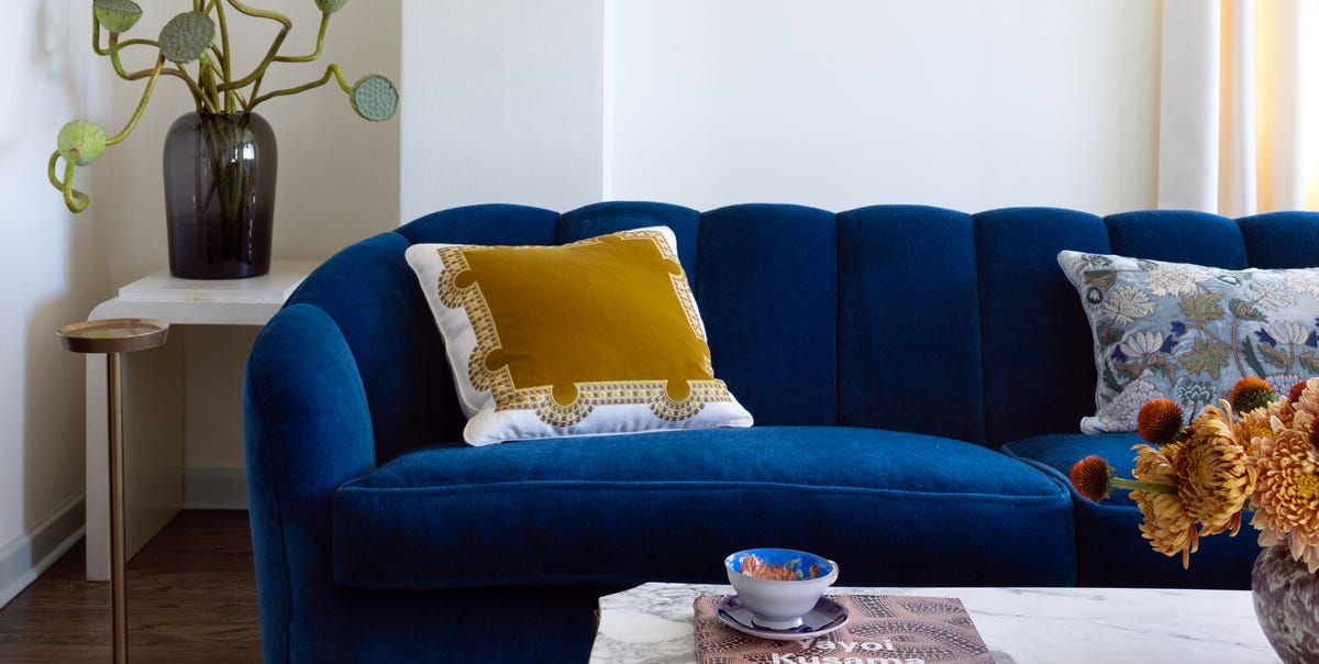 A Hidden Murphy Bed Makes the Most of the Space in This Tiny San Francisco Apartment