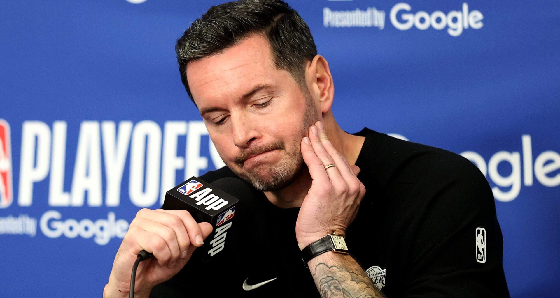 Lakers Get Sharp Warning on New-Look Roster