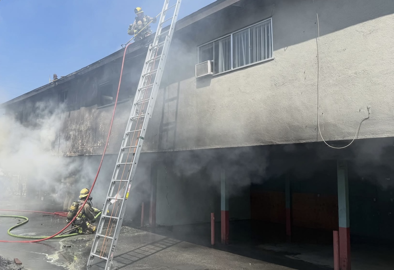 Vehicles Catch Fire in Parking Garage at Long Beach Apartment Building, Two Cats Rescued