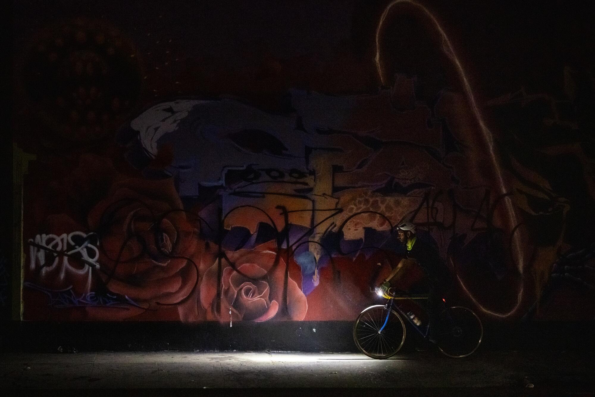  Marc Papas at night. 
