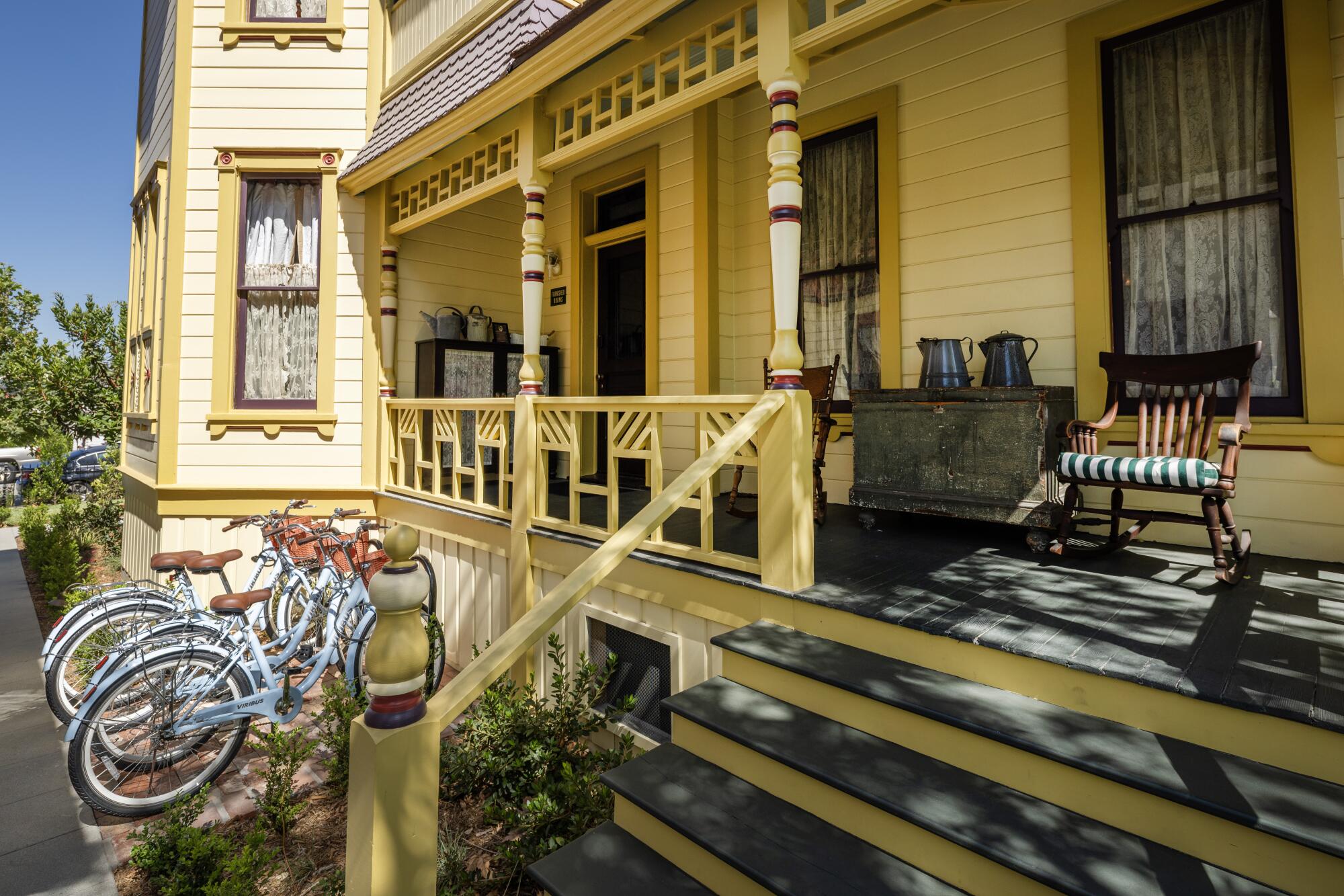 Inn guests can ride one of the Viribus bikes lined up near the Blair House porch.