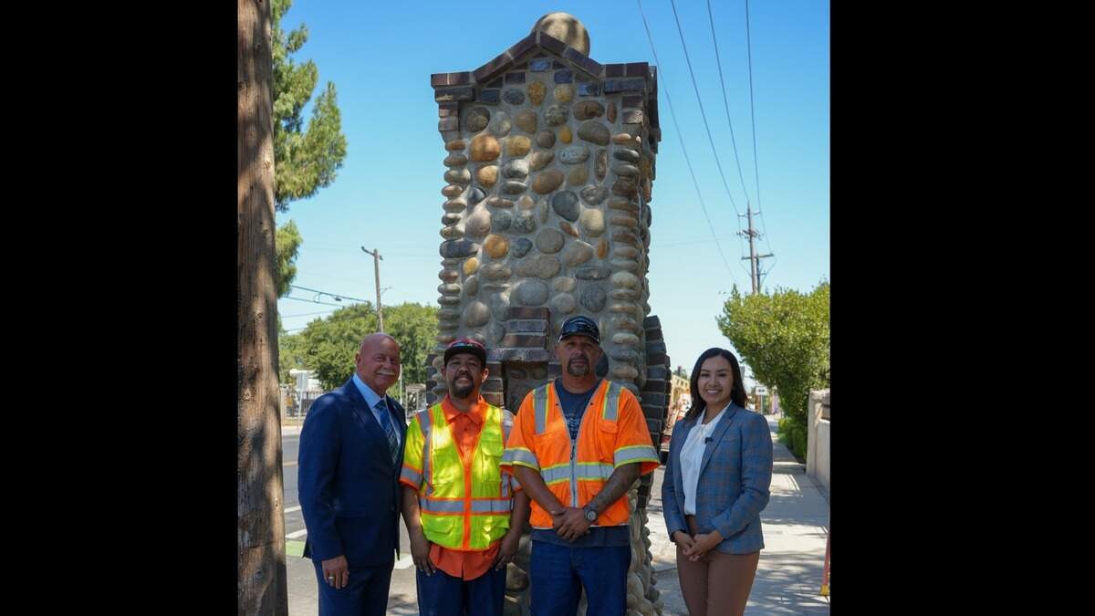 Historic Fresno High pillar rebuilt after crash