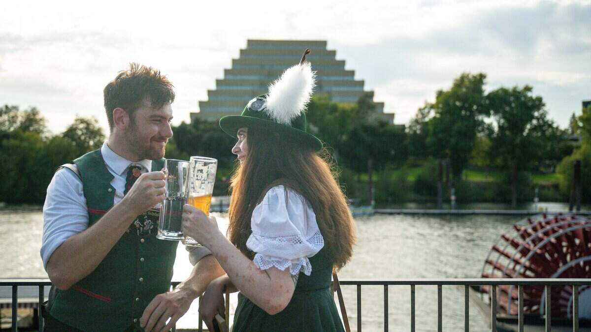 Der Biergarten Waterfront opens in Old Sacramento