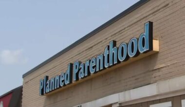 Oakland County commissioners set to vote on funding for Planned Parenthood clinic