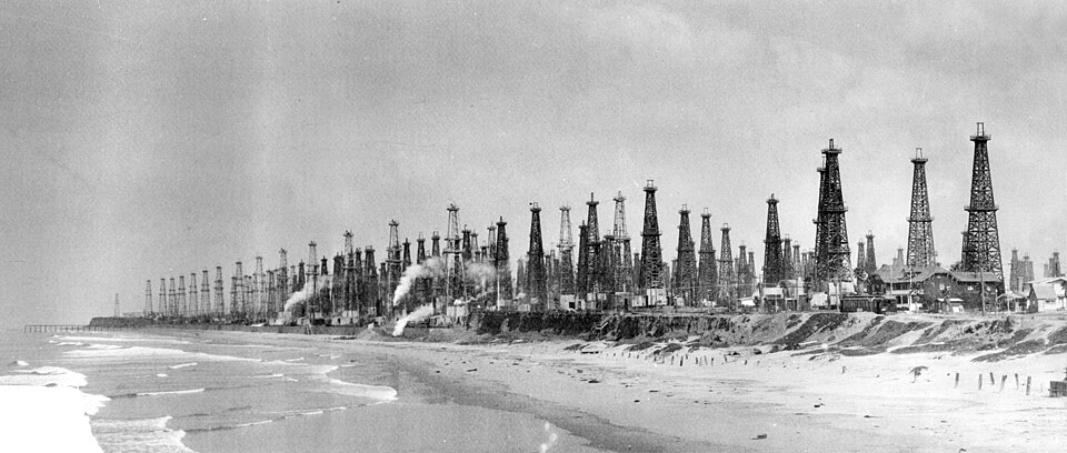 A late-blooming beach town – ORANGE COUNTY TRIBUNE