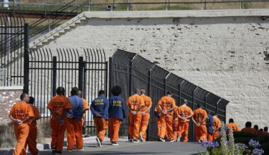 Feds rip California over abuse in women's prisons
