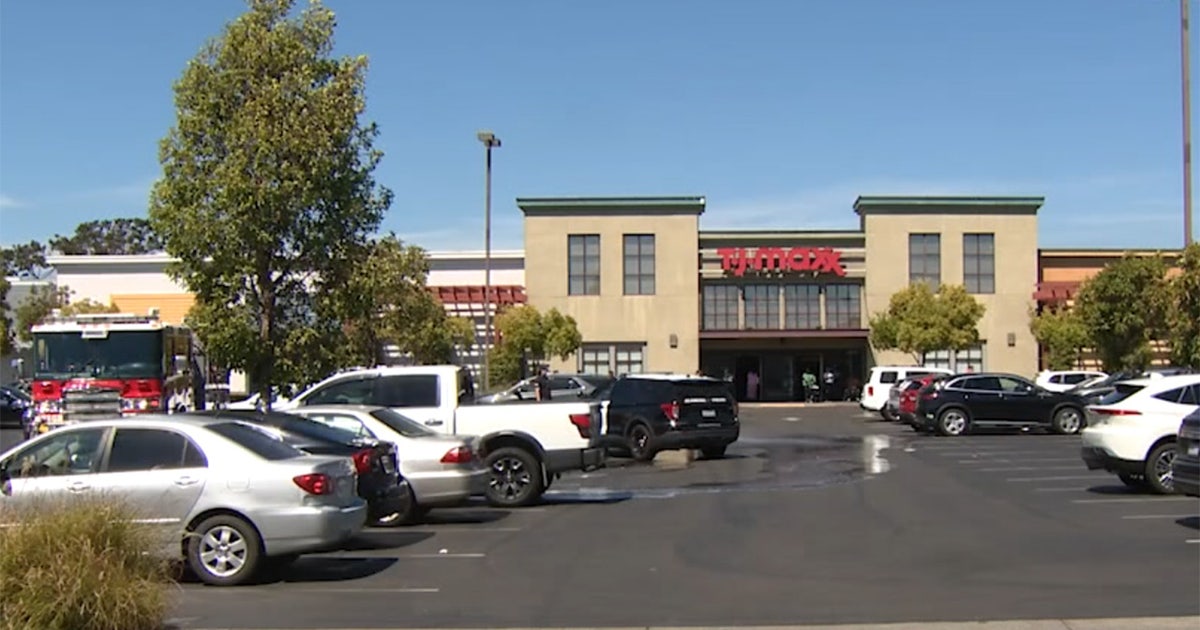 Shooting outside TJ Maxx in Alameda sends one man to the hospital