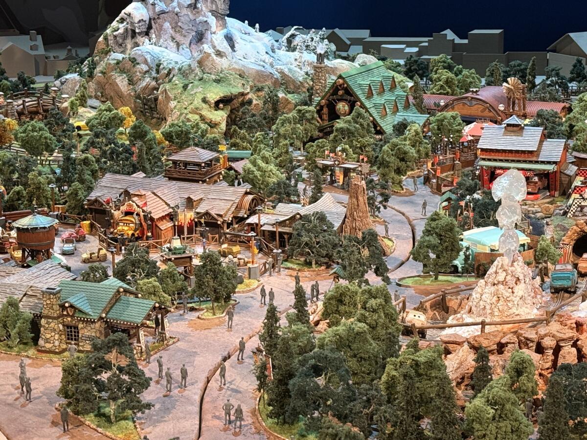 A model of Pison Peak.