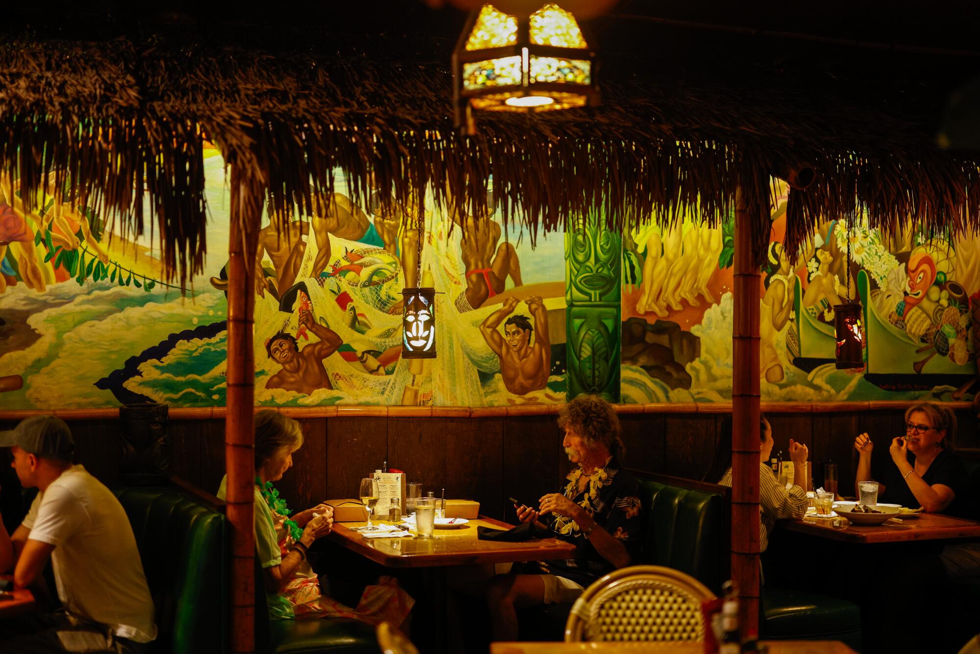 The interior of Damon's Tiki Steak House in Glendale.