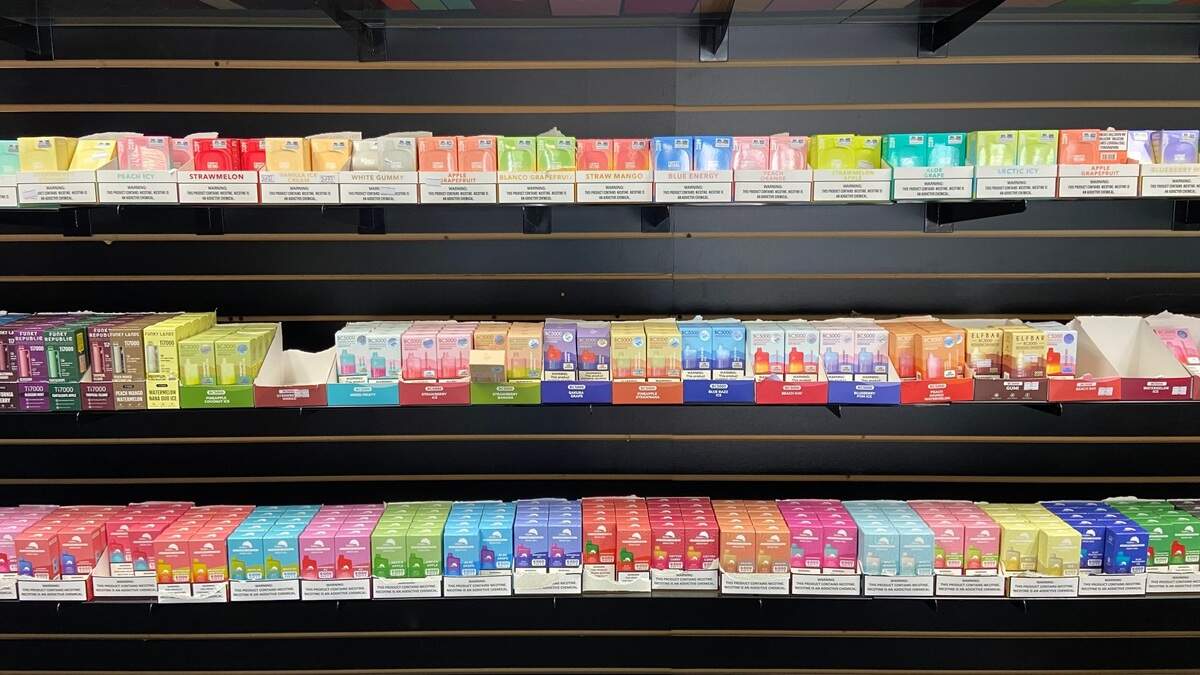 City Council considers license to curb illegal tobacco sales