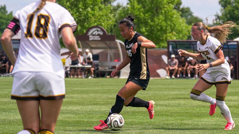 Women's Soccer Hosts BGSU for Home Opener