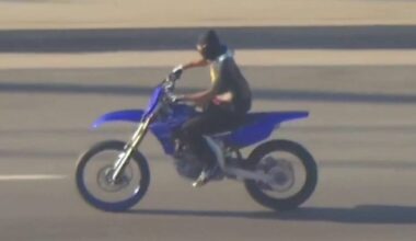 Dirt bike rider leads police chase across Los Angeles