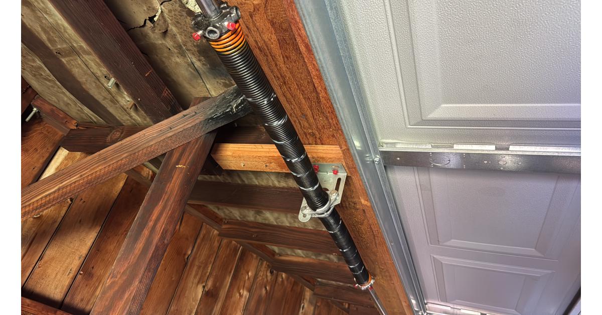 Garage Door Repair Long Beach By On The Spot Awarded Best Garage Door Repair Company in Long Beach, CA