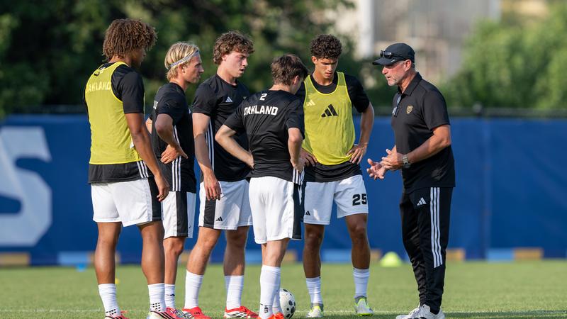 Men's Soccer Outpaced by Badgers on the Road