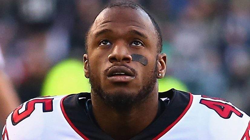 Ex-Buccaneers Linebacker Traded to San Francisco 49ers
