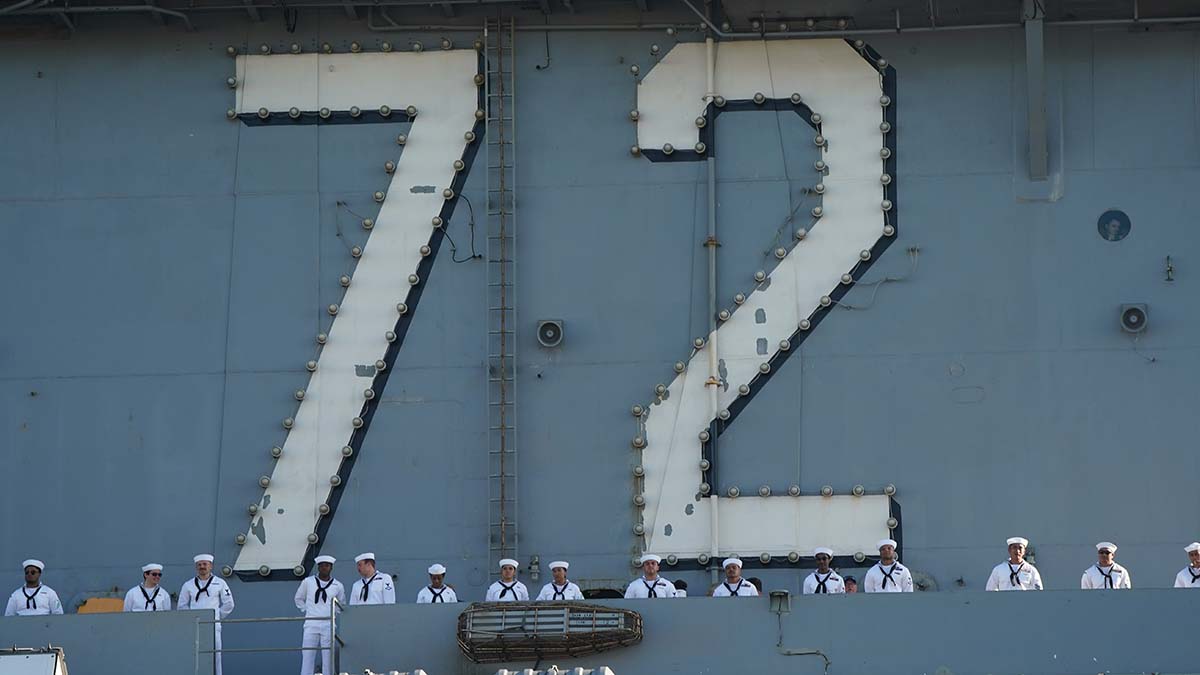 USS Abraham Lincoln to dock in Thailand on return journey to San Diego