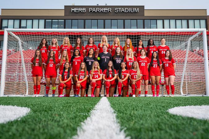 Minot State Women’s Soccer Opens Pre-Season in California