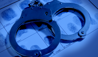 Man arrested after reported sword threat in Sacramento home