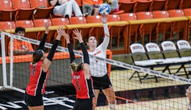 Women’s Volleyball Falls in Three to California in Season Opener