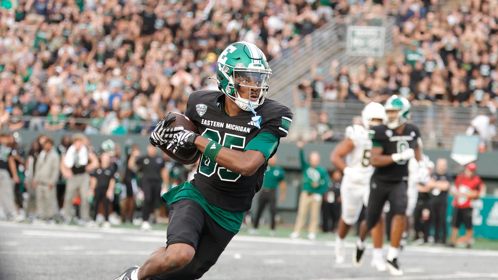 Football Downs Sacramento State in MAC Opener, 28-17