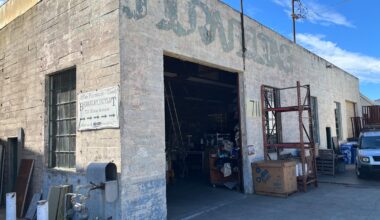 Berkeley Outlet, a ‘hoarder’s delight,’ is closing after 48 years