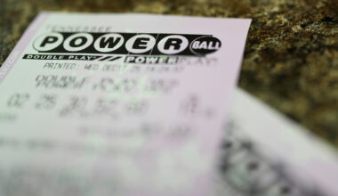 Powerball numbers: $809K-winning Powerball ticket sold at LA gas station; jackpot grows to $748 million