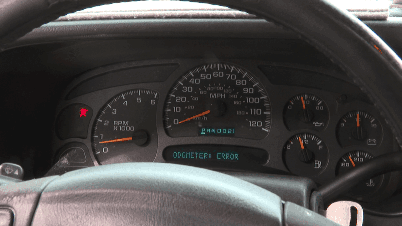 Fresno driver’s million-mile milestone comes with an odometer glitch, stuck at 999,999. (Photo: FOX26 Photojournalist Bert Montelongo)