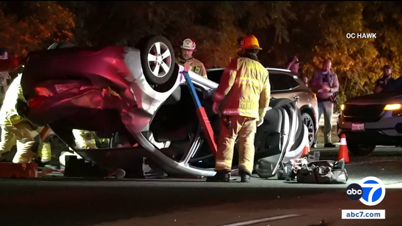 1 killed in rollover crash on 91 Fwy in Anaheim; semi-truck fled the scene