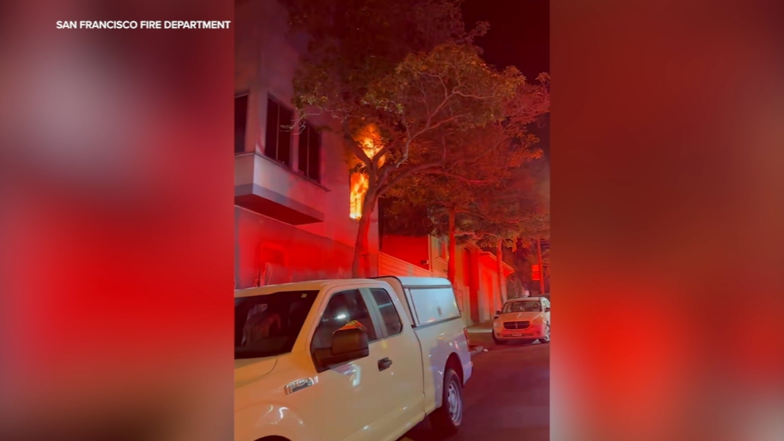 1 hurt, 18 rescued from fire at San Francisco apartment building in Alamo Square near Painted Ladies: SFFD