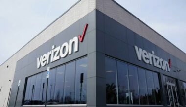 Vandalized fiber lines cause Verizon cellular and internet service outage for thousands of Southern California customers