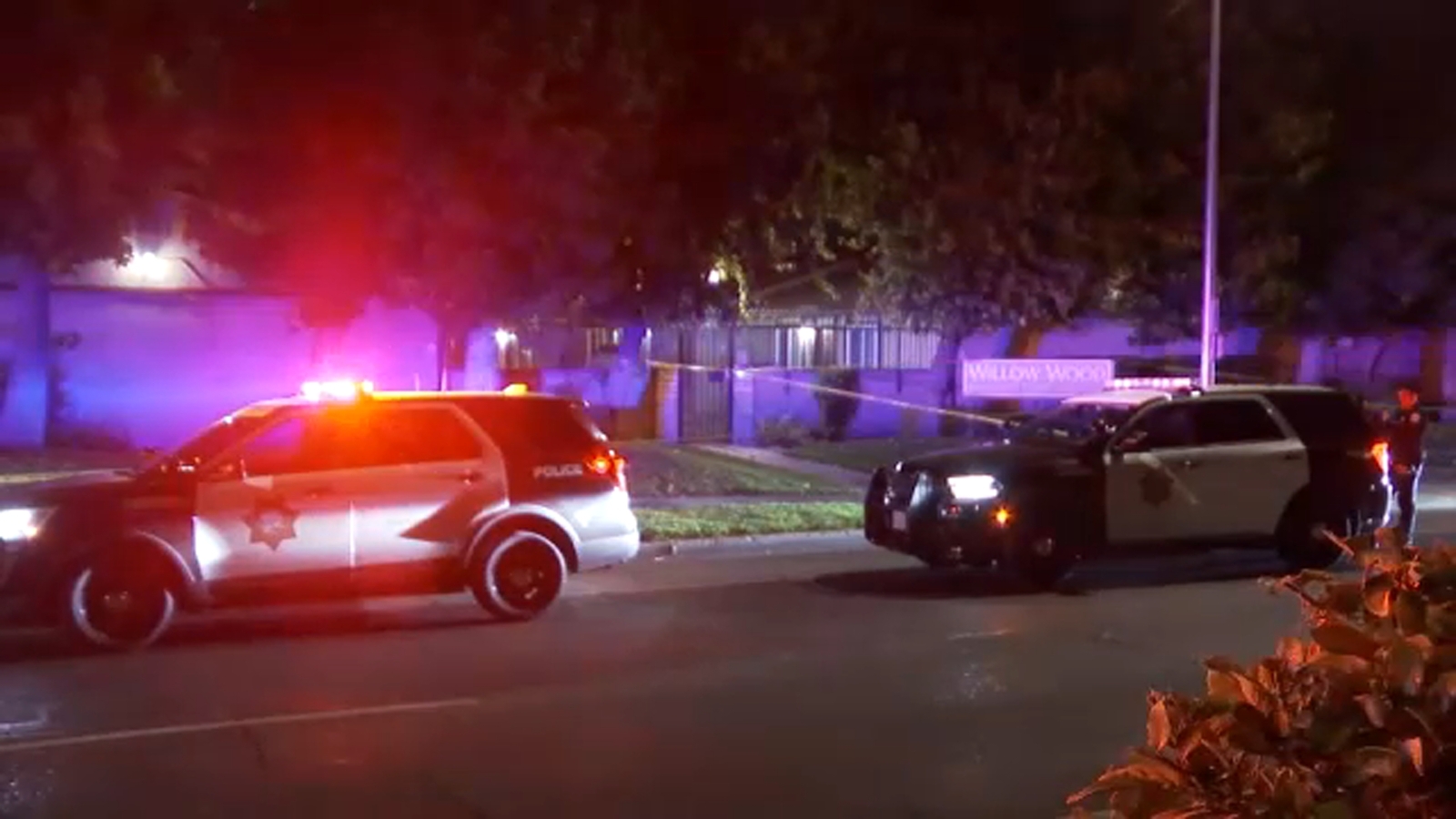2 men stabbed during family gathering in southeast Fresno, police say