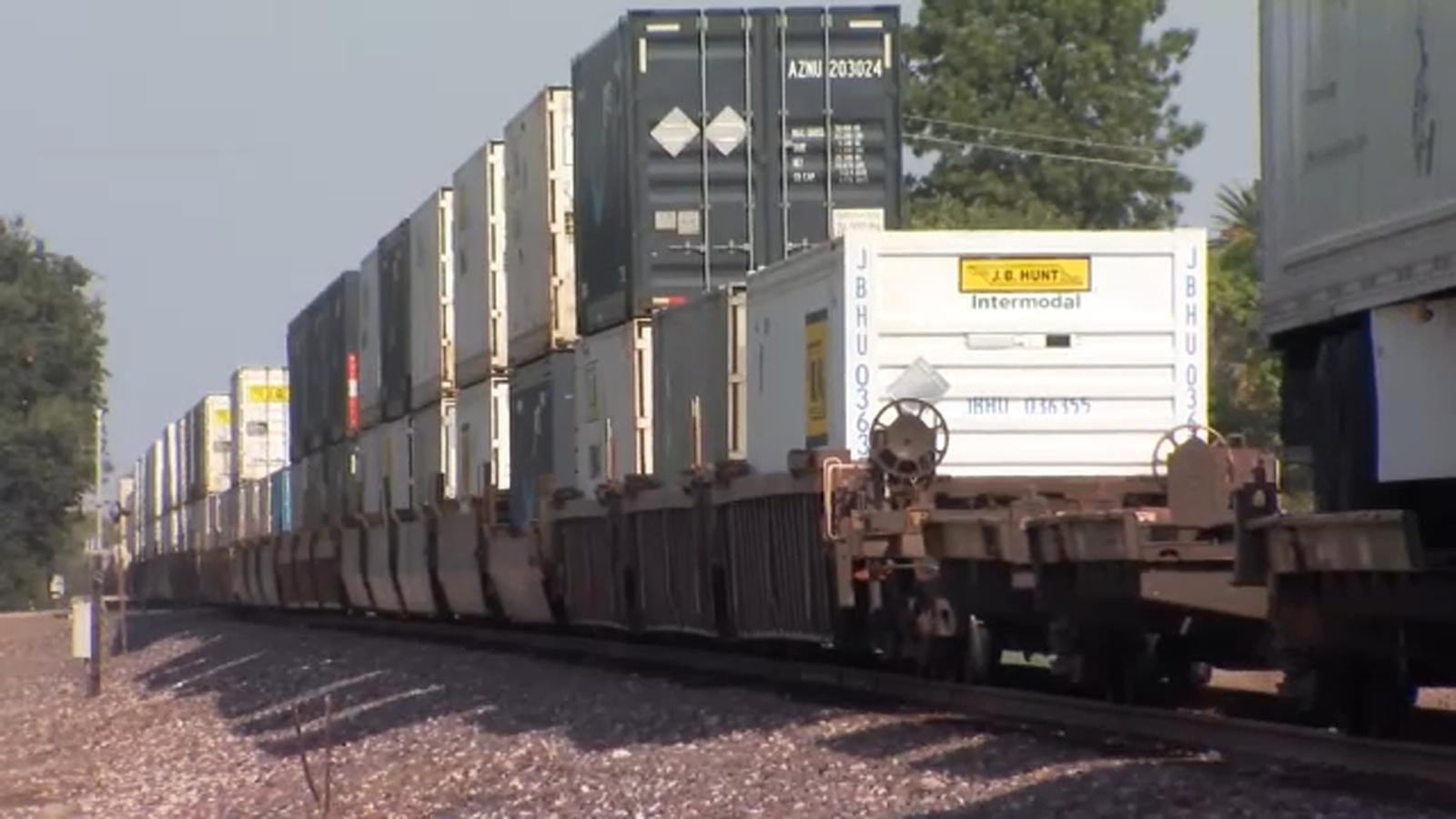 Pedestrian hit and killed by train in Merced, authorities say