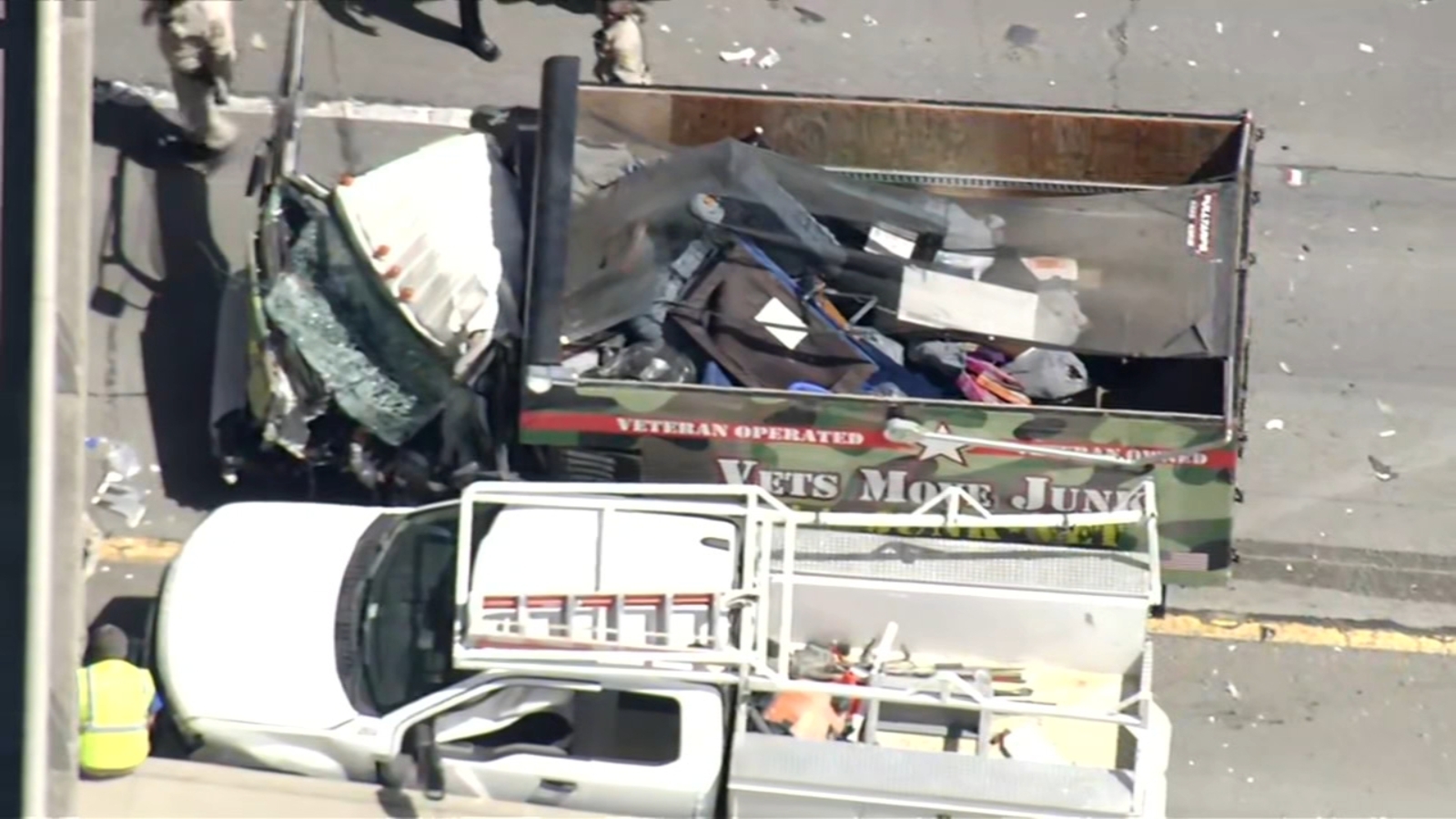 At least 1 injured after crash shuts down several EB lanes of Hwy 24 before Caldecott Tunnel, CHP says