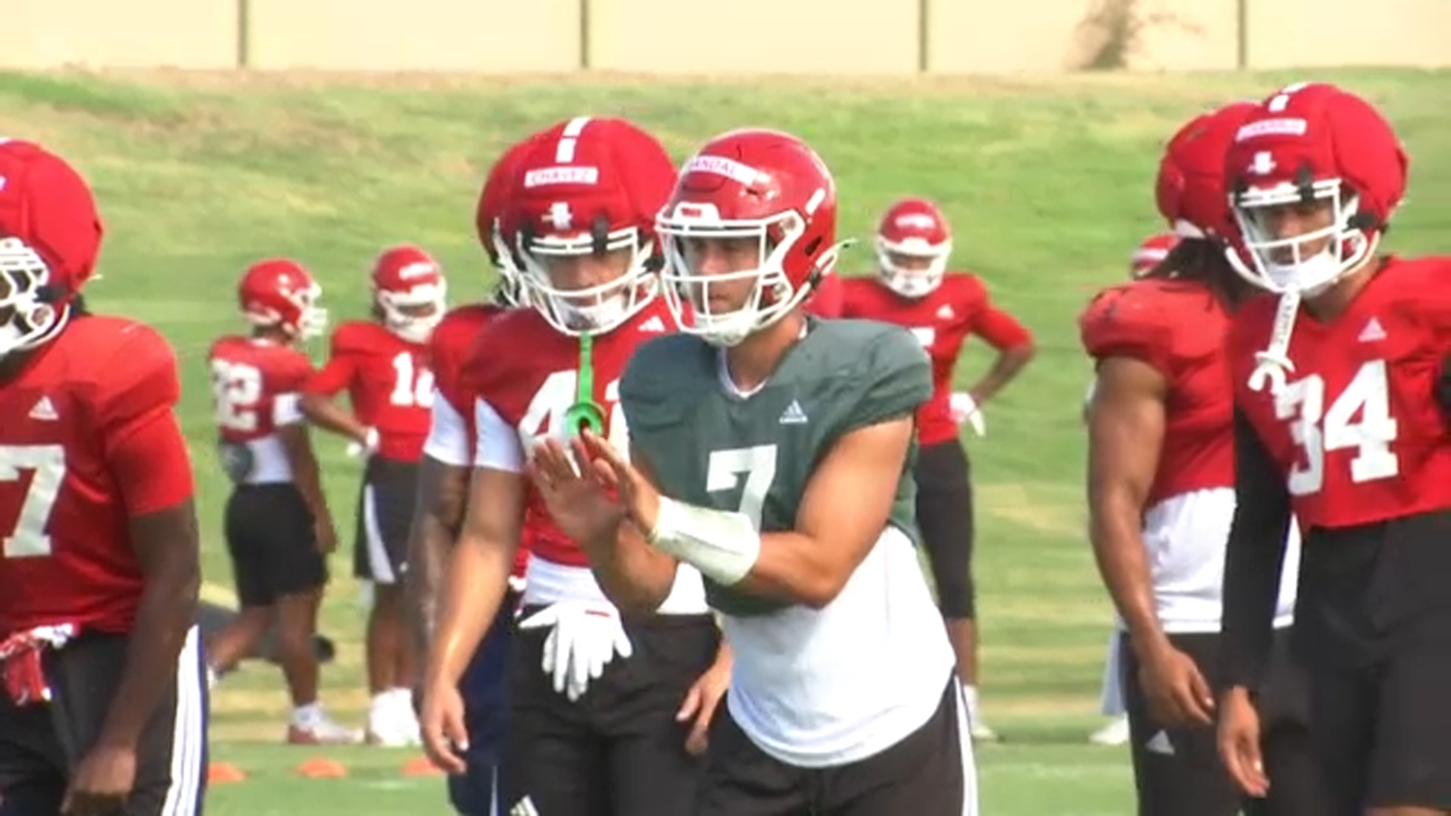 Buchanan grad Jayden Mandal named Fresno State's starting quarterback