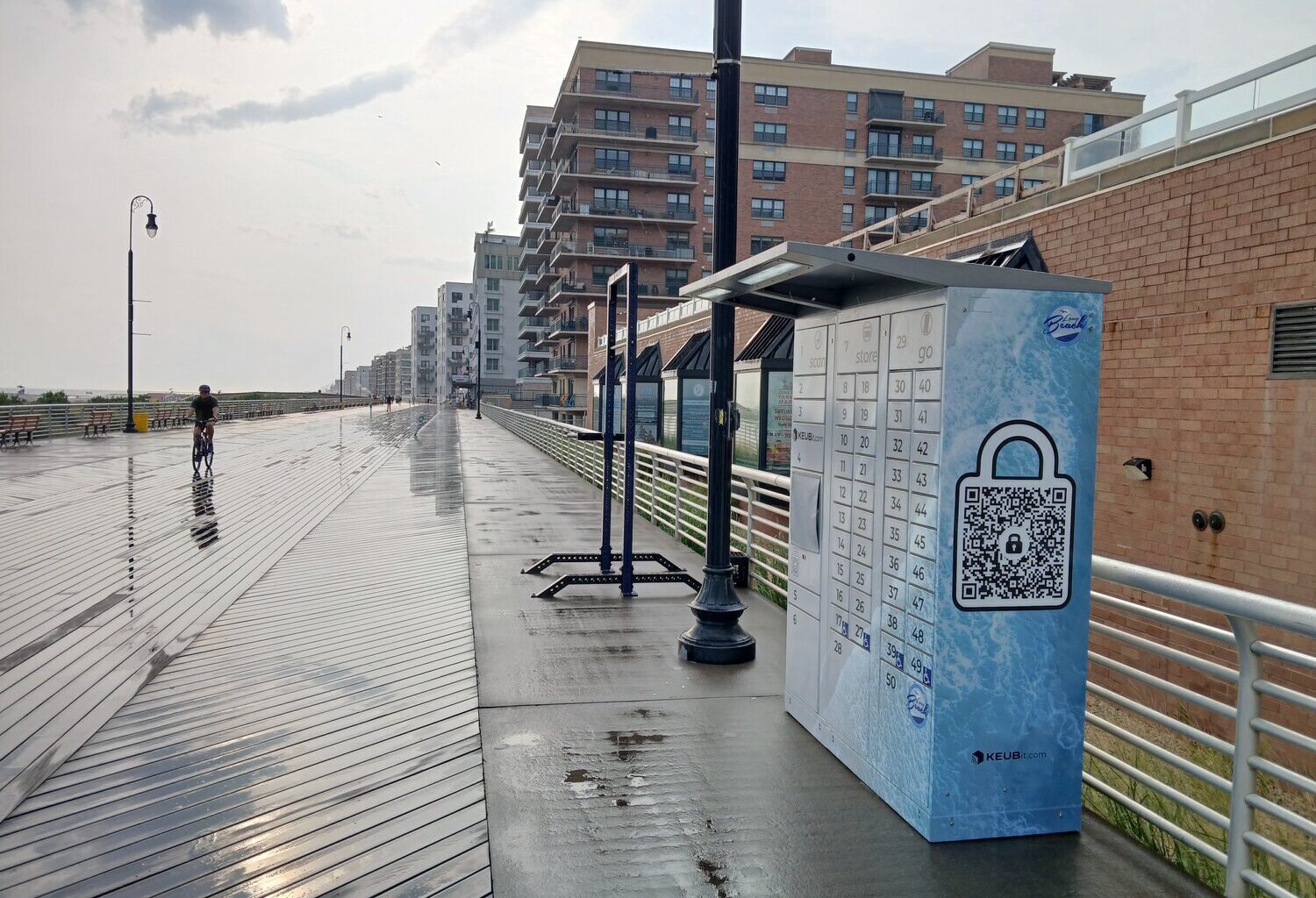 A set of lockers was installed at Edwards Boulevard, right beside another of the city&rsquo;s recent boardwalk additions, a pull-up and dip station.