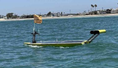 California scientists build robot to look for great white sharks near beaches