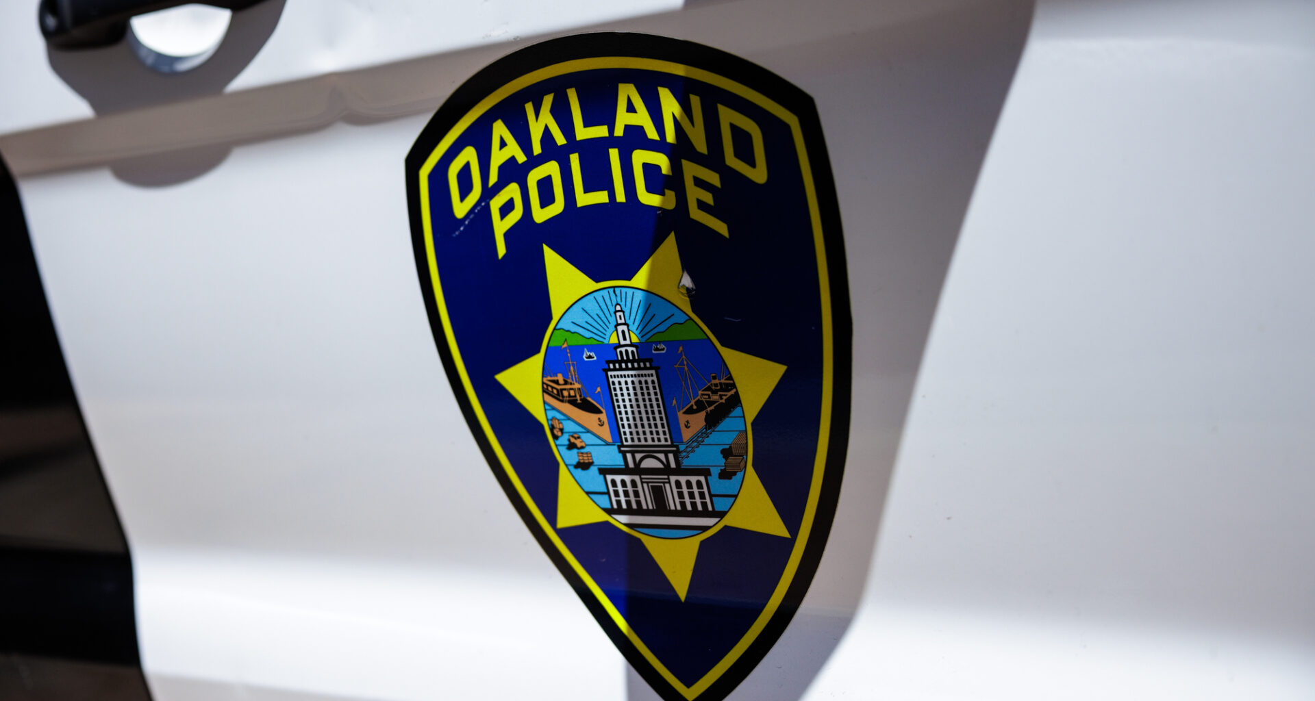 East Oakland Stabbings Leave 1 Dead, 4 Injured