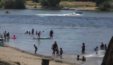 Sacramento families seek relief from heat in American River