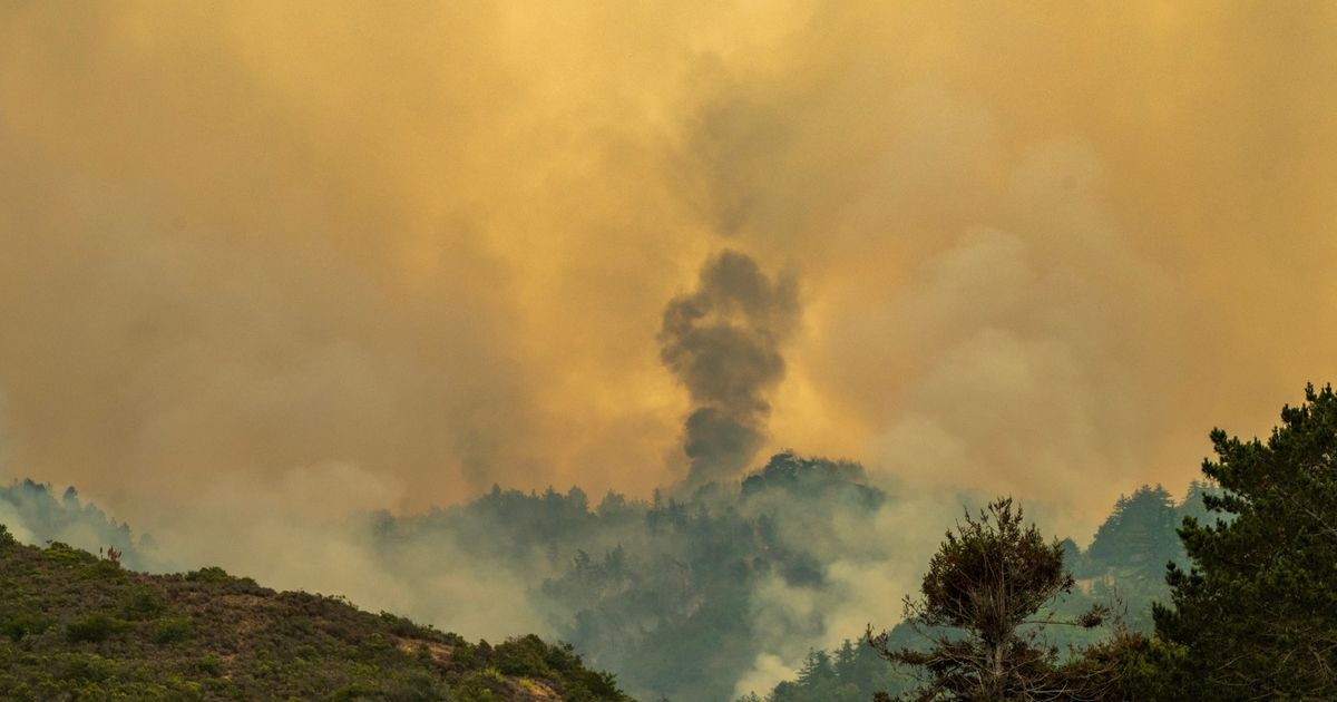 2 wildfires burn along California's scenic Big Sur coast :: WRAL.com