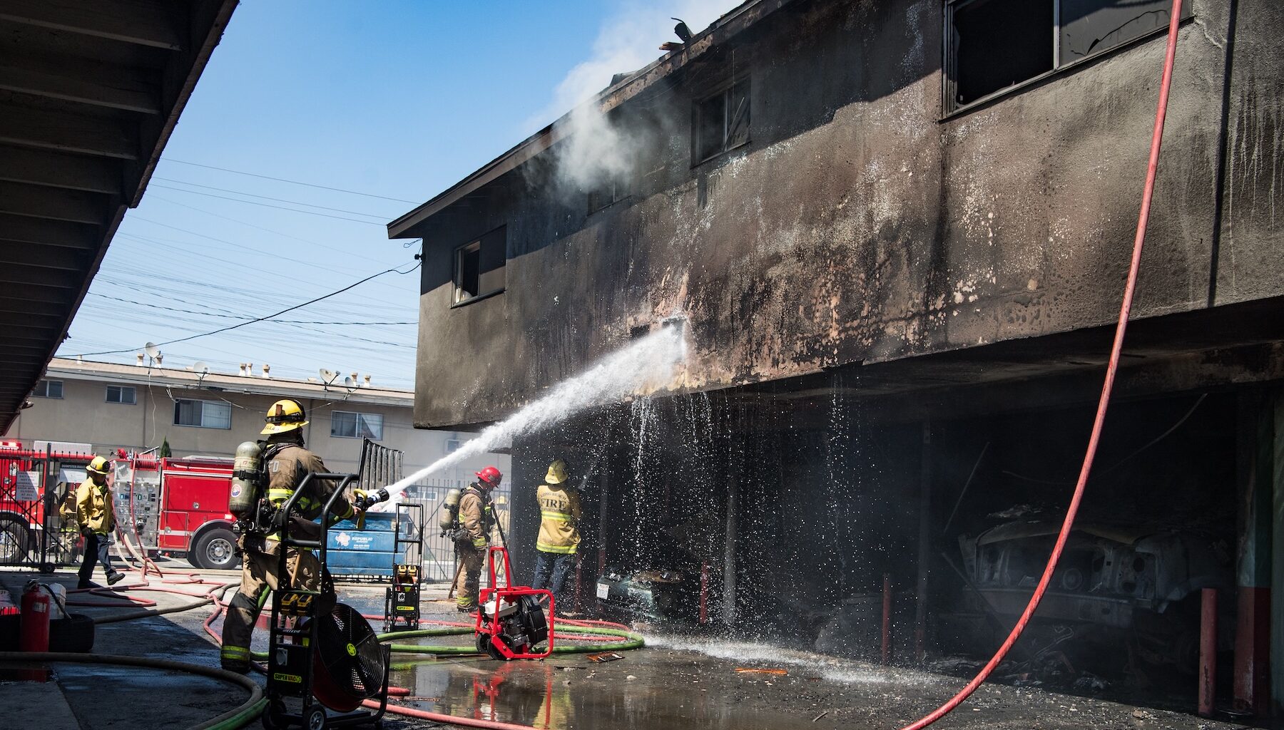 Cats rescued from afternoon fire at North Long Beach apartment complex • Long Beach Post News
