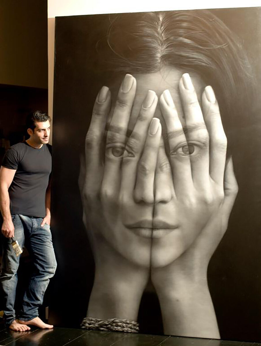 Tigran Tsitoghdzyan with a Mirror piece