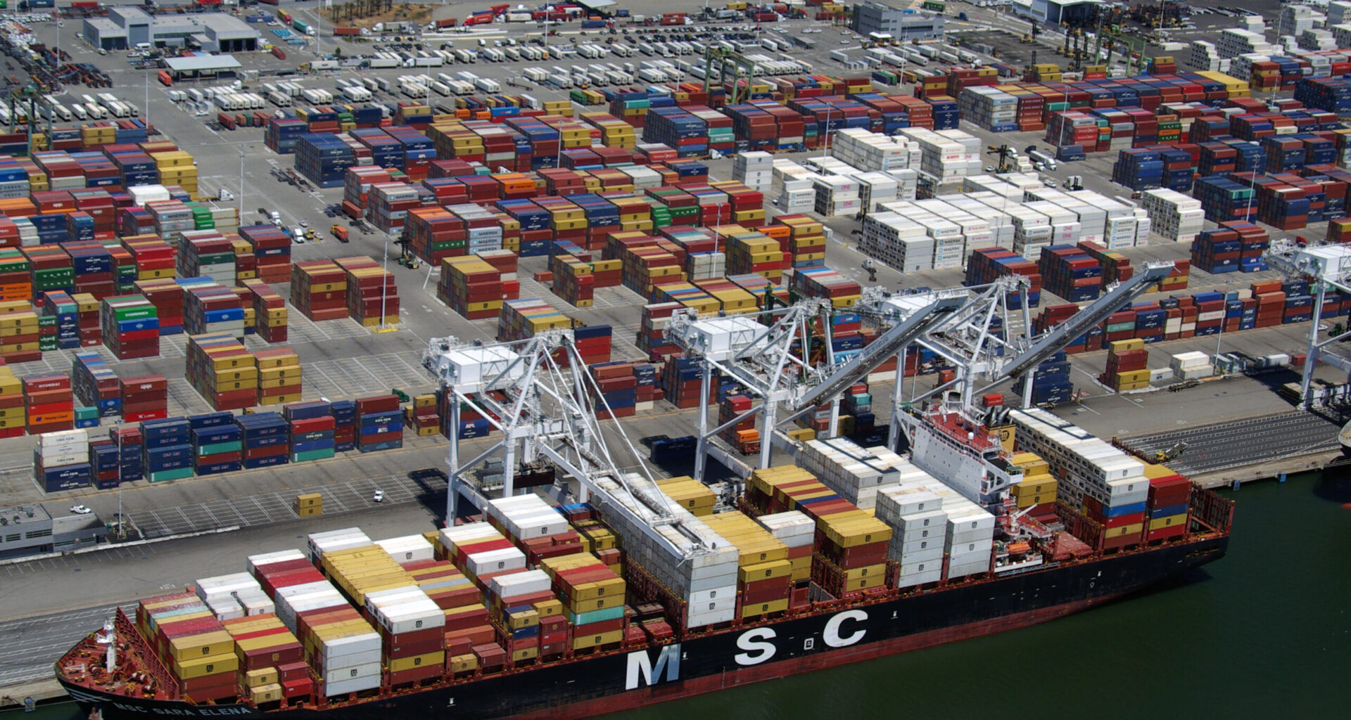 Port of Oakland July Cargo Holds Steady