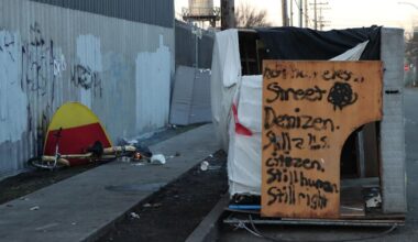 8th and Harrison encampment residents allege Berkeley gave gift cards instead of accommodations | Housing
