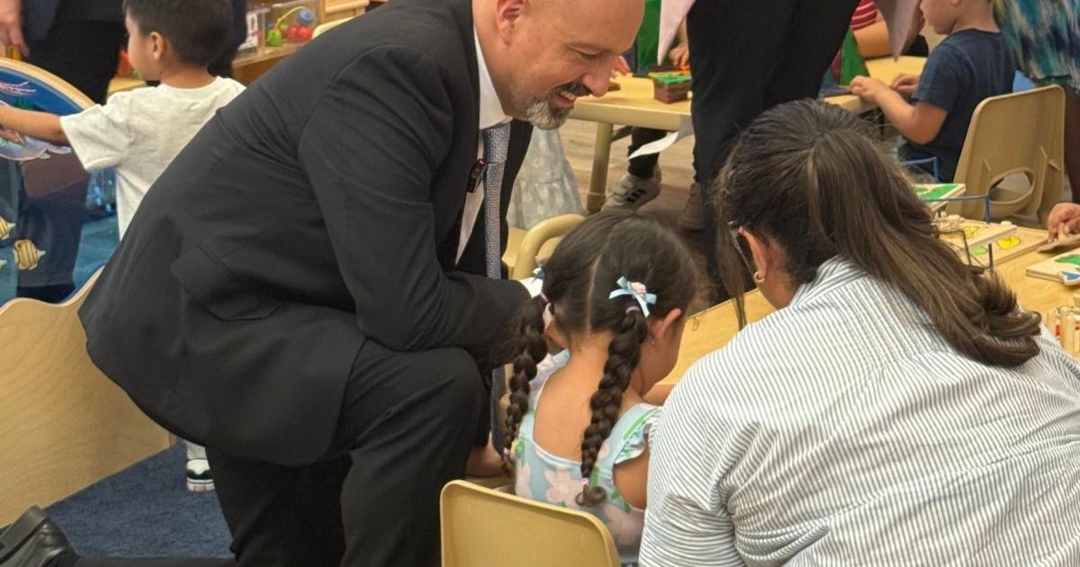 The El Sereno encampment that doesn't go away, Lineage expands assistance to East L.A. and more news and notes | News Briefs